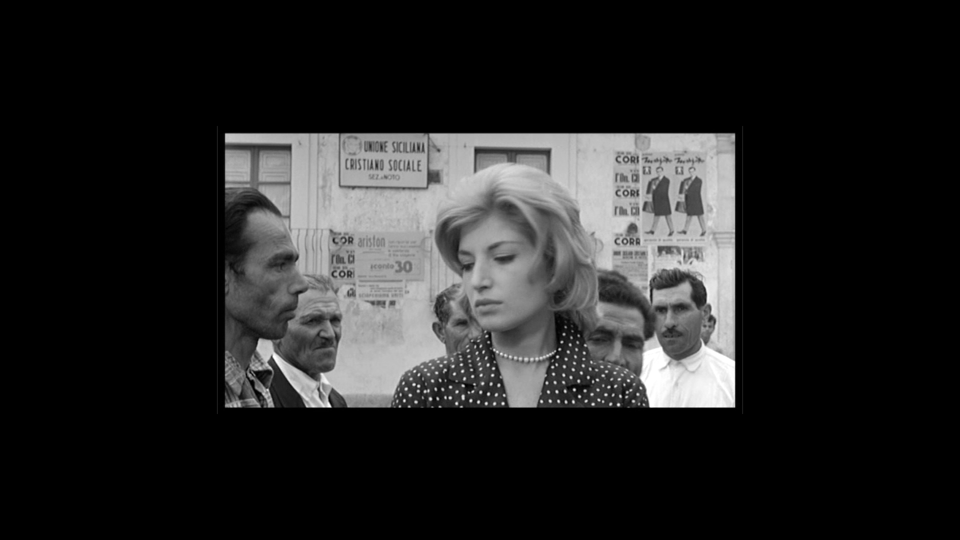 4385_Black & White 3.jpg 4385_Black & White 3.jpg